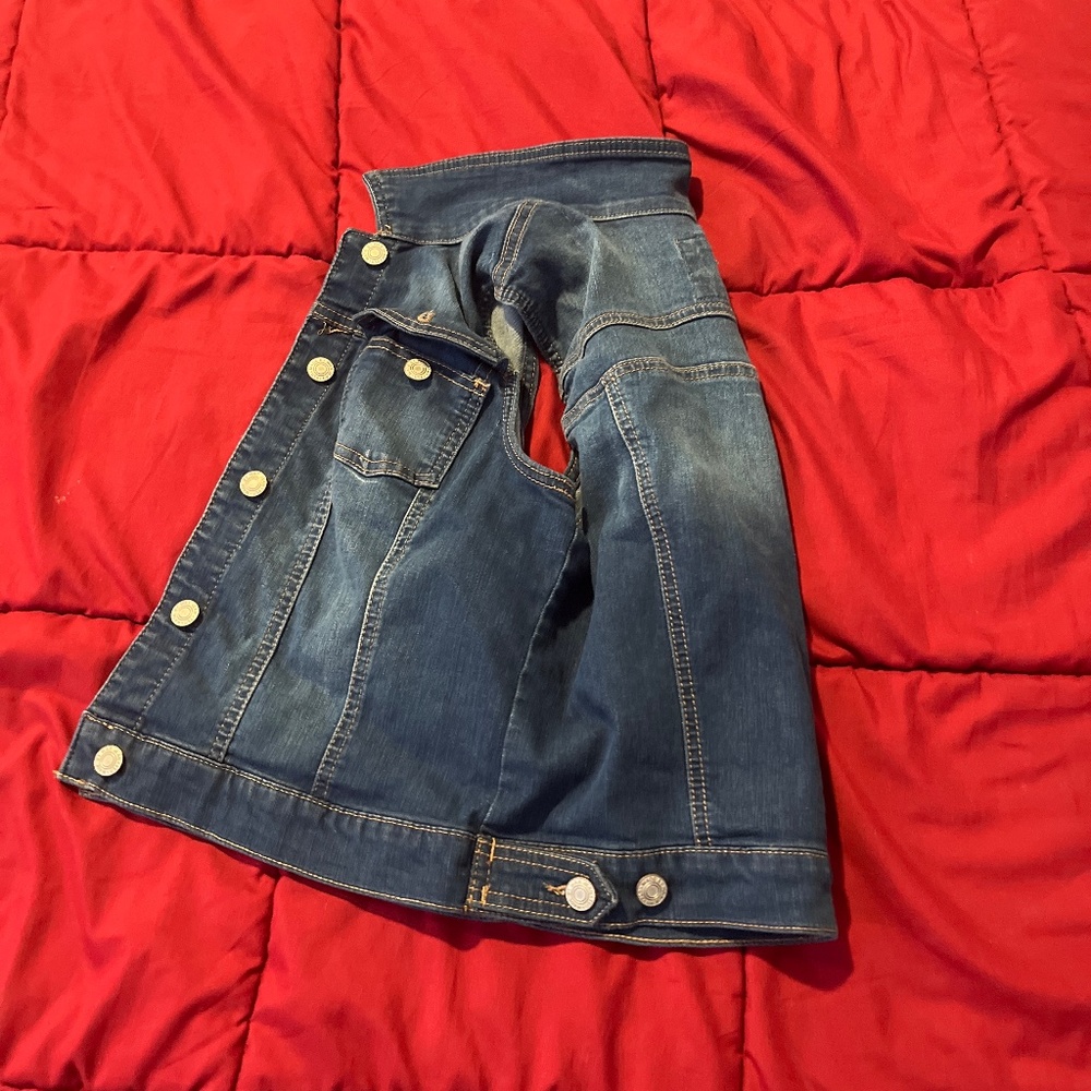 Denim jeans jacket